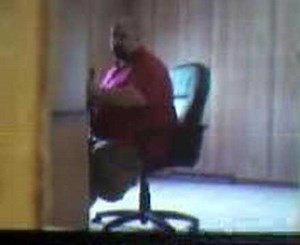 fat guy breaks chair....HILARIOUS