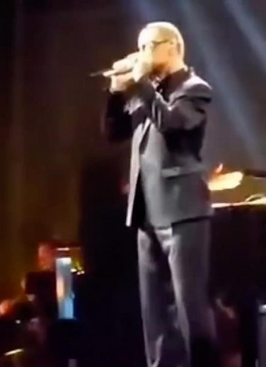George Michael and his Symphonica audience sing You Can’t Always Get What You Want