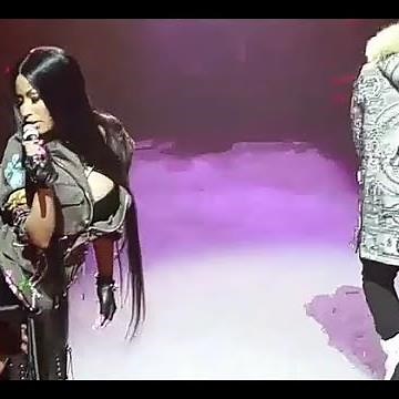Nicki Minaj Rubs Her Butt Against A Fan In The First Ever Live Performance Of Rake It Up