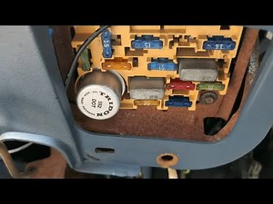 Five Minute Fix 47 - Replacing Hazard and Turn Signal Flashers 1989 Ford F350