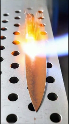 Laser Cleaning a Rusted Carbon Steel Chef Knife Blade #lasercleaning #rustremoval #satisfyingvideo