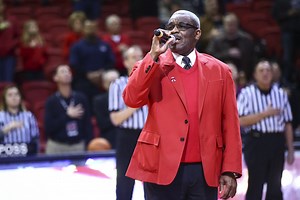 Boxing referee Robert Byrd is a singing usher at UNLV games