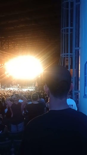 beartooth- in between live 2025