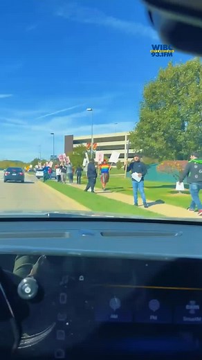 More than 200 casino workers at Horseshoe Indianapolis walked off the job at noon on Friday, October 17th, launching a strike to demand immediate union recognition from management. The striking employees—table game dealers and dual-rate workers—are fighting to join Teamsters Local 135. Their action follows the indefinite postponement of their union election, which had been scheduled for today. Full article: https://wibc.com/757791/casino-workers-strike/ Reported by @thejohnettecruz #indiana #ind