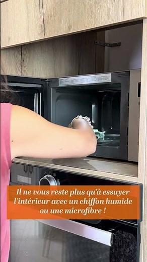 Voici comment nettoyer votre micro-ondes en moins de 3 minutes et sans effort !
