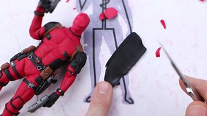 So many of you asked for this clay creation: Deadpool with polymer clay, here we go! This is the Fortnite skin version, with the two katanas and the pistols. ► Check out the mentioned Videos too! Meowscles ▸ https://youtu.be/-CDM_bk-J1k Spider-Man ▸ https://youtu.be/huS44DCXakk ► Follow me! Instagram ▸ https://www.instagram.com/clayclaim/ Facebook ▸ https://www.facebook.com/clayclaim Twitter ▸ https://twitter.com/ClayClaim ► The equipment I use! • Get my clay & tools - https://clayclaim.com/shop