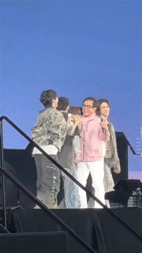 49K views · 6.4K reactions | Jackie Chan just made a surprise appearance during SEVENTEEN's second Hong Kong concert at the Kai Tak Stadium during their world tour, 27 September 2025. Does this sound like Hong Kong people hate Jackie Chan? Not at all. Welcome back home, Big Brother! ❤️ @jackiechan @saythename_17 #jackiechan #seventeen #hongkong | Jackie Chan Deutschland | Facebook