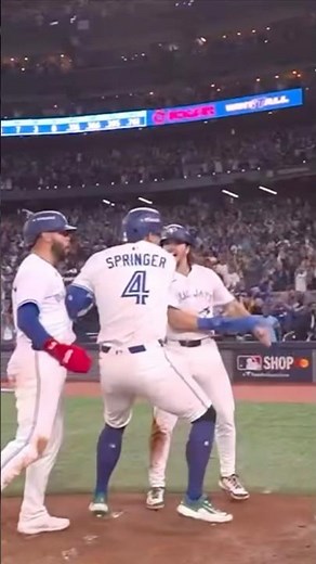 George Springer 3 Run Homerun sends Blue Jays to The World Series