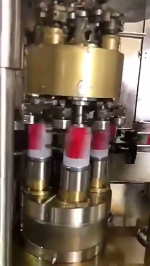 Aluminum Tin Cans Screw Plugging Capping Machine Tinplate Cover #machine #cleanerfillingmachine #cnc