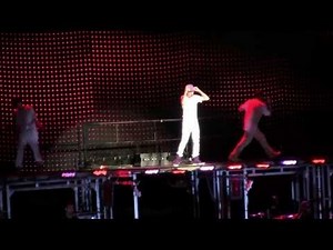 Justin Bieber- "One Less Lonely Girl" (HD) Live at the New York State Fair on 9-1-2010