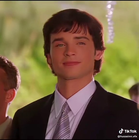‏clark kent edit // #clarkkent #tomwelling #superman #smallville #fyp