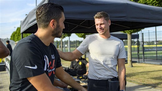 Paukenschlag im BVB-Trainerteam: Dortmund-Legende ersetzt Sven Bender