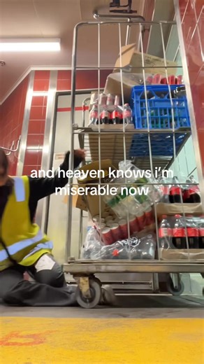 Finding a Job at Woolworths: My Journey and Experience