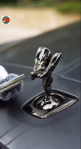 Rolls-Royce Cullinan: Where Absolute Luxury Meets Power