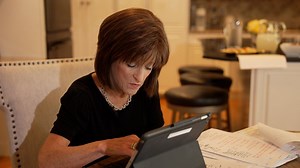 NBC CT Responds helps recover $11K an Avon couple lost in a fake website scam