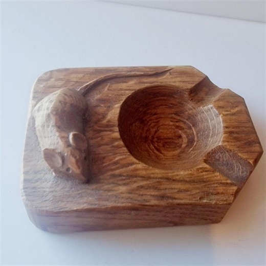 Vintage Hand Carved Robert ‘mouseman’ Thompson Oak Ashtray – With Signature Mouse – Yorkshire Craftsmanship - Etsy