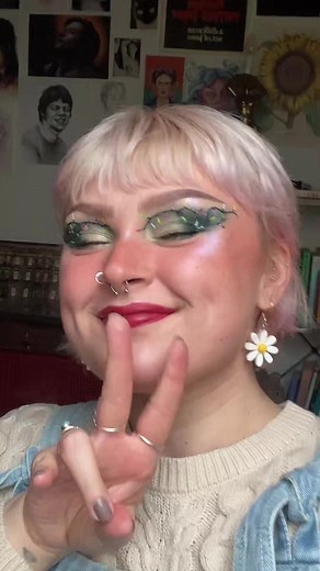 I did this like 2 weeks ago and never posted it 🙃 merry almost Christmas 🤶