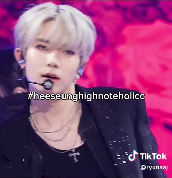 Heeseung's High Note Moments with ENHYPEN