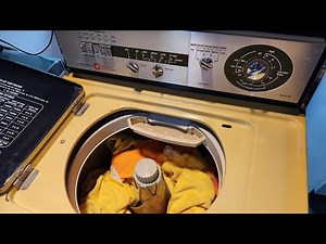 Full Cycle- 1960s Westinghouse Model LA760LXG2 automatic washer load of microfiber towels