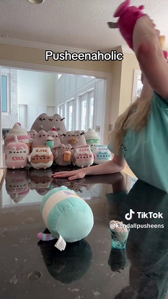 Pusheens be addicting tho #pusheen #plush #plushies #kawaii #cat | pusheen
