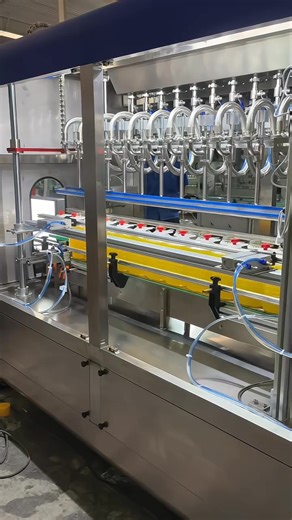 High-precision filling suitable for various containers including glass bottles, plastic bottles, and metal cans. ✅ Precise filling ✅ Bubble-free and drip-free ✅ Food-grade materials ✅ Custom production lines available #EdibleOilFilling #FoodPackagingMachine #AutomaticFillingMachine #FillingCappingLine #PackagingSolution #BottlingMachine | Filling & Sealing Machinery