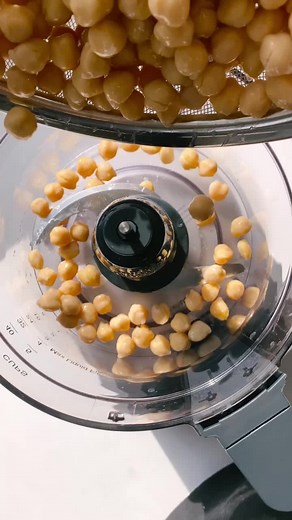 Homemade Hummus Without Tahini - Quick and Easy Recipe