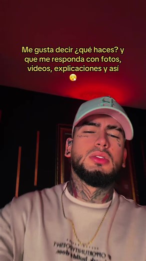 Engaging Conversations with Photos and Videos