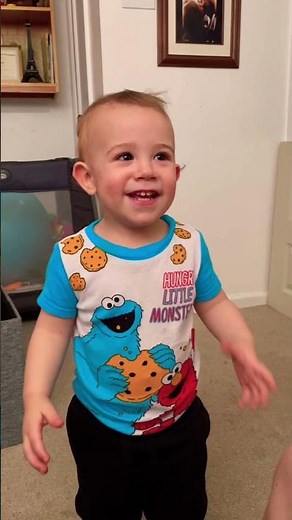 Cookie Monster & Elmo 🎙️ 20 months old - (14K Views)