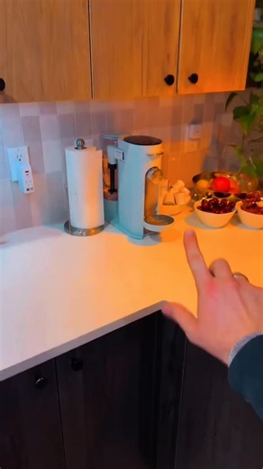 Finding The BEST Viral Products on Instagram: "Comment “NEED” and I’ll have it sent right over! This charger is way smarter than it looks. Built-in retractable cables so you’re not carrying extras Fast 40W charging that actually keeps up One brick for iPhone, USB-C, and everything else Clean setup. No loose cords. Perfect for travel or nightstand use 🔌✨ #iphoneaccessories #techfinds #chargingsolutions"