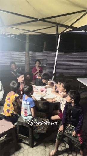 Heartwarming Acts of Love and Generosity