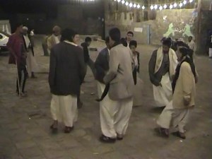 33 reactions · 17 shares | Yemeni wedding - knife dance (jambiya dance) | Yemen the Land of the Queen of Sheba اليمن السعيد العربية | Facebook