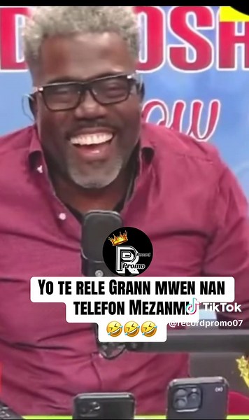 Yo te rele Grann mwen nan telefon — komik reyaksyon telefòn