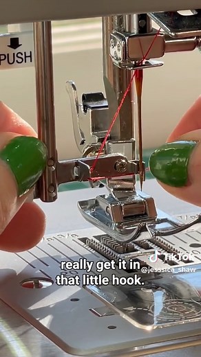 How to use the automatic needle threader! #sewing #sewingtiktok #sewingforyoupage