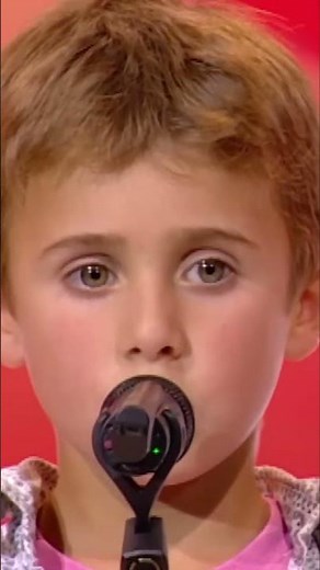 He sings just right for his age! #schooloffans