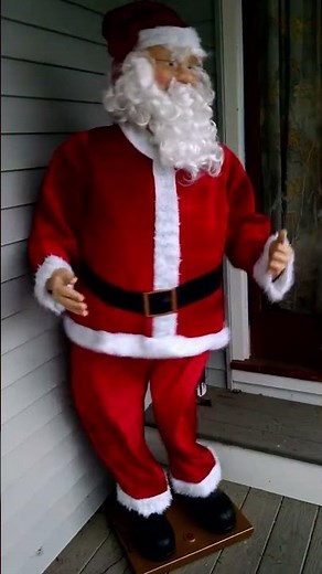 Walmart 2014 Gemmy Life Size Dancing Santa (2014 Video)