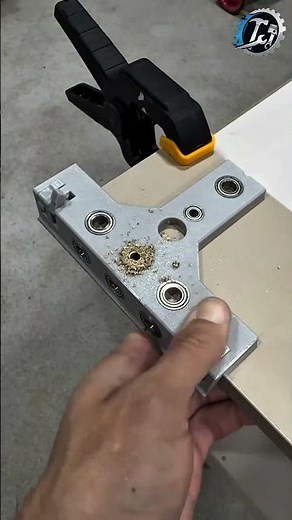 Perfect Hinge Hole Drilling Method 🔩🏡 #HomeImprovement #Carpentry #Woodworking