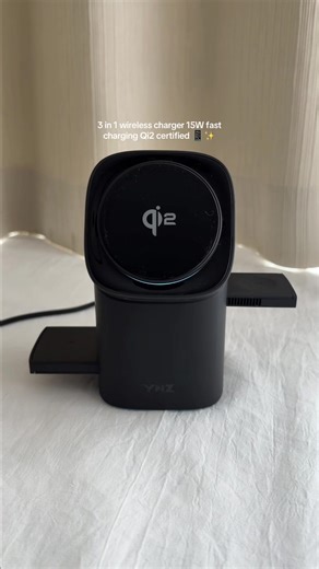 3-in-1 Wireless Charger⚡️ Keep all your devices ready to go! #wirelesscharger #fastcharging #qi2certified #3in1charger #techgadgets