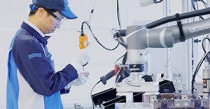 人と機械が自在に協調する知能化セルライン | ソリューション | オムロン制御機器