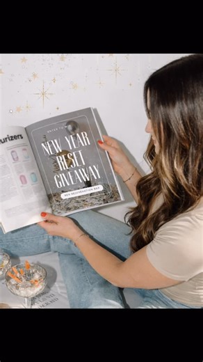 REN Rejuvenation Bar on Instagram: "✨NEW YEAR RESET GIVEAWAY✨ Because the best way to start the new year is fully reset One lucky winner will receive: • A HigherDOSE Infrared Sauna Blanket • An Omnilux Red Light Face Mask • Two $100 gift cards – The Farmacy – Bona Fide Juicery • A 3-Drip Package with VIP benefits at Prime IV Green Bay • A luxury facial with Lucy, featuring our Oxygen Glow Facial This is your sign to step into 2026 refreshed, glowing, and feeling your absolute best ✨ To enter: 1️