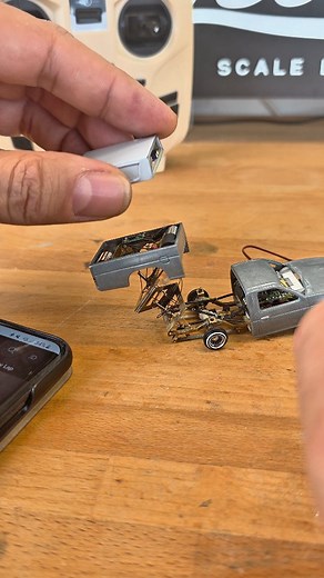 Jevries on Instagram: "1/64 Scale RC Beddancing Mini Truck. Bluetooth Audio setup inside the snugtop. 😎#hotwheels #164scale #rclowrider #minitruck #beddancer #nissand21"