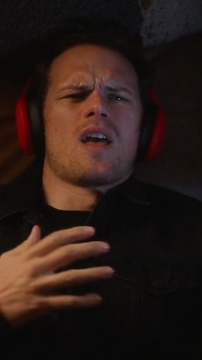 #Samheughan singing | Outlander-Jamie and Claire Fraser
