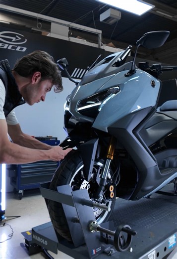 Montage des pièces BCD pour le TMAX 2025