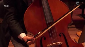 Feliz día del teatro!!!!! Por aquí os dejo uno de los temas del concierto del otro día en @lasnochesdelmonumental con @bsliceodemoguer dirigido por @ivanmaciascomp. El concierto está completo en @rtveplay! https://www.rtve.es/play/videos/las-noches-del-monumental/daniel-diges-sinfonico/6833621/ | Daniel Diges