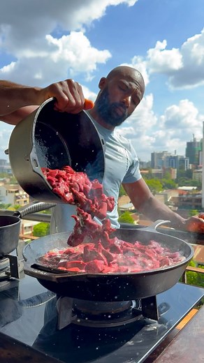 Say goodbye to chewy rubbery liver, this’s the easiest way to prepare your liver wet-fry served over Pearl Pishori Rice & steamed cabbage. The secret is in the sauce because even after removing the membrane you still can overcook your liver and it turns out dry chewy and rubbery. #NaturallySweetPishori #AsSweetAsPearlPishori #PearlPishori | The Roaming Chef