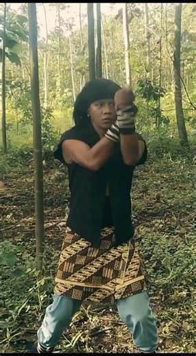 serangan jaka klana membuat musuhnya kualahan#movie #film