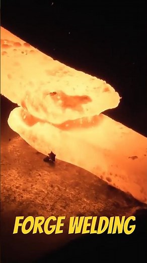 Forge welding! #blacksmith #makingvideos #forgewelding #welding #blacksmithshop