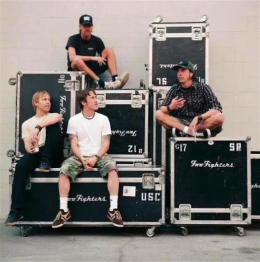 Why I Adore the Foo Fighters: A Tribute to Dave Grohl