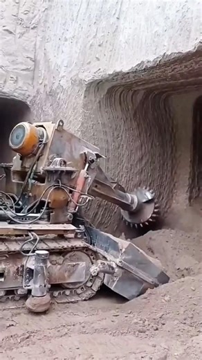 Tunnel Safety Hack 😳