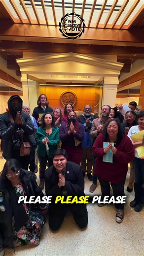 Please Please Please….Governor Grisham we need your support for SB39 The Microgrid Oversight Act 🙏🏽🙏🏽🙏🏽🥺 SB39 gives the PRC authority to regulate microgrids and helps make sure clean, reliable energy reaches tribal and rural communities🏜️ 🤙🏽Call the governor’s Office and ask her to move SB39 forward! 📞505-476-2200 Everyone deserves to live in a clean and healthy environment! 🩵✊🏽 #NMNativeVote #SB39 #CleanEnergy #Microgrids #NMlegis