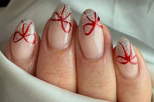 12 Christmas-Inspired French Tip Nail Ideas to Make Your Holiday Manicure More Festive